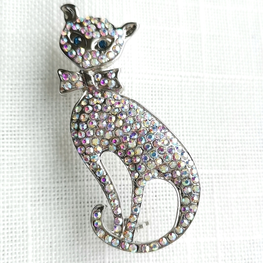 NWT crystal cat brooch pin